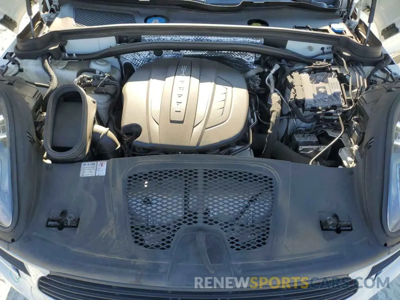 12 Photograph of a damaged car WP1AA2A51KLB07811 PORSCHE MACAN 2019