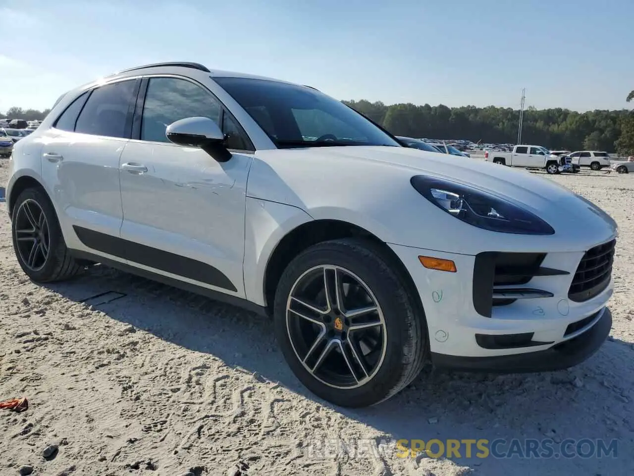 4 Photograph of a damaged car WP1AA2A51KLB07811 PORSCHE MACAN 2019