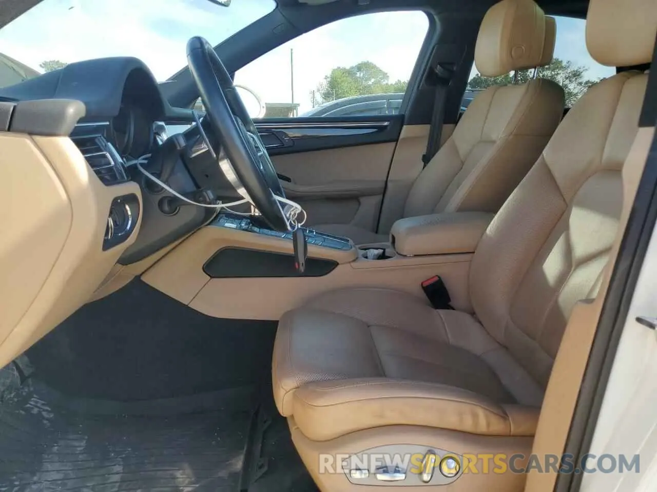 7 Photograph of a damaged car WP1AA2A51KLB07811 PORSCHE MACAN 2019
