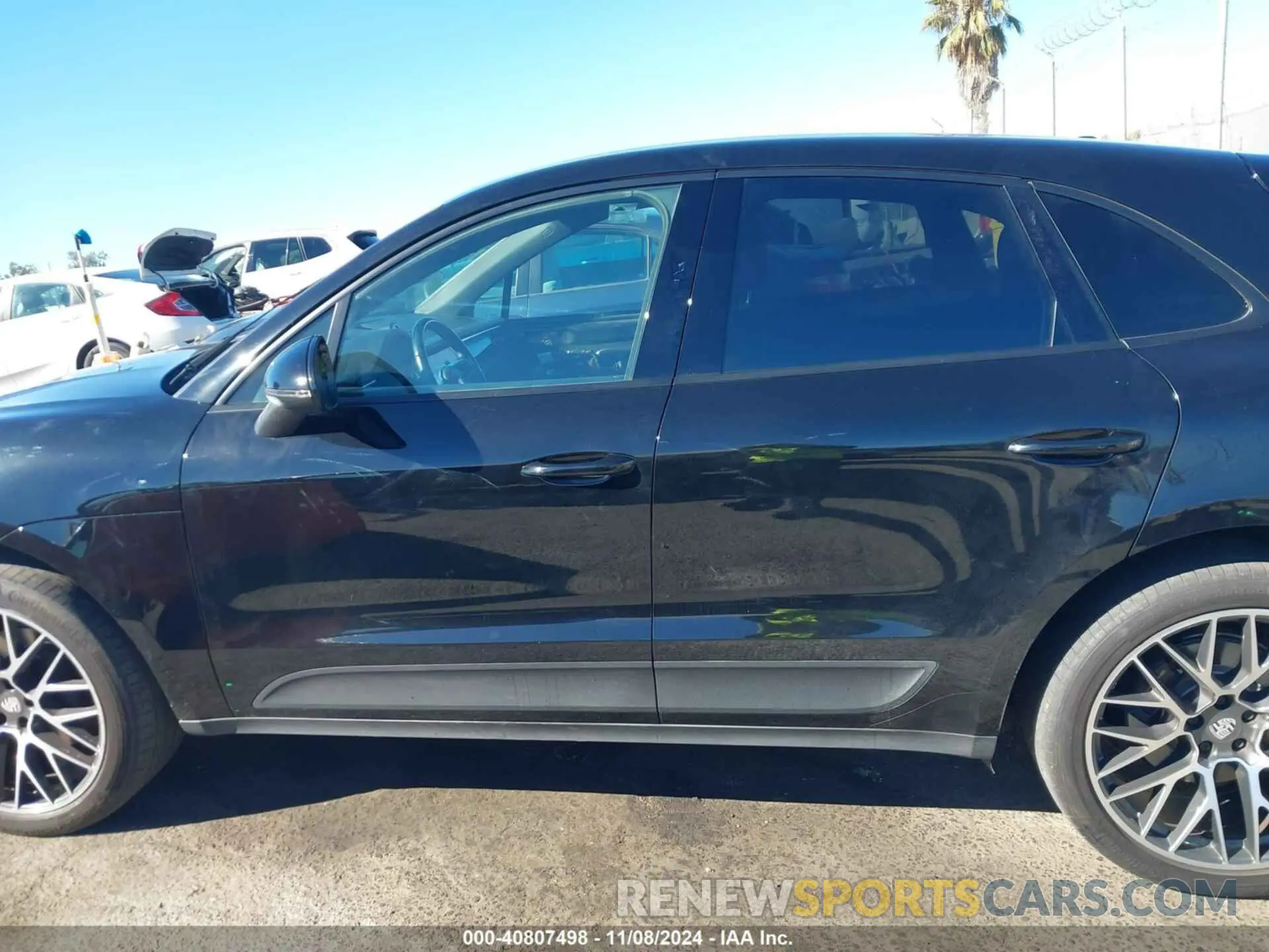 15 Photograph of a damaged car WP1AA2A52KLB01242 PORSCHE MACAN 2019
