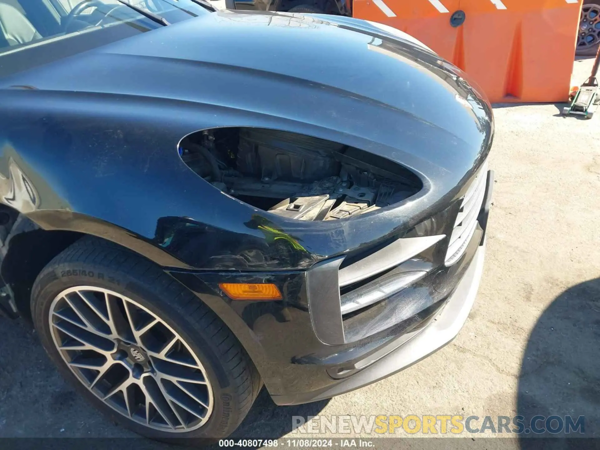19 Photograph of a damaged car WP1AA2A52KLB01242 PORSCHE MACAN 2019