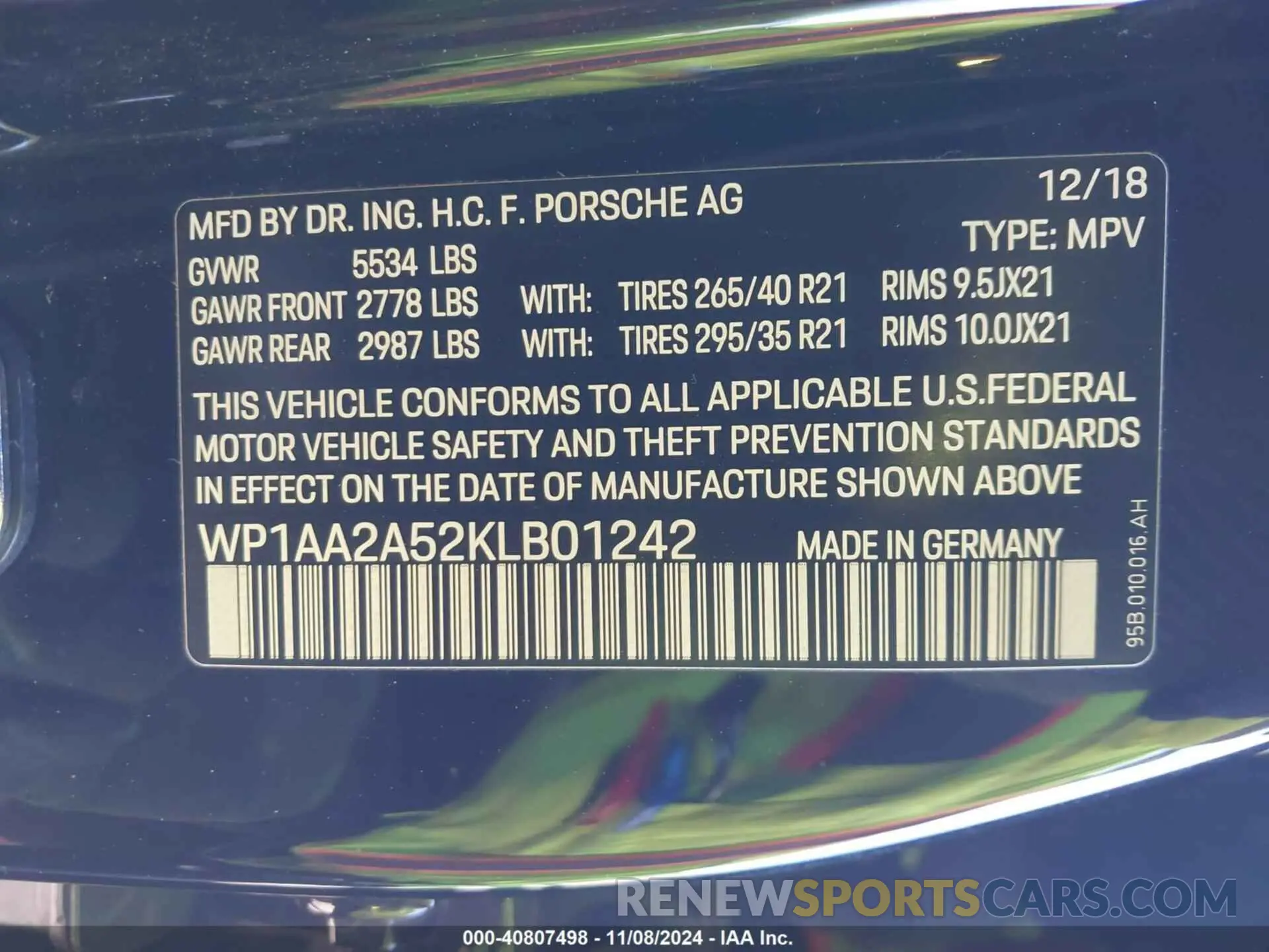 9 Photograph of a damaged car WP1AA2A52KLB01242 PORSCHE MACAN 2019