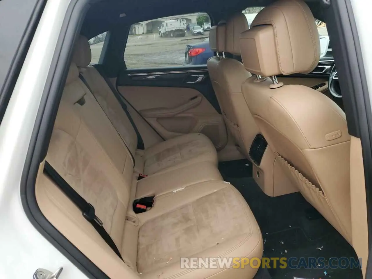 11 Photograph of a damaged car WP1AA2A53KLB07289 PORSCHE MACAN 2019