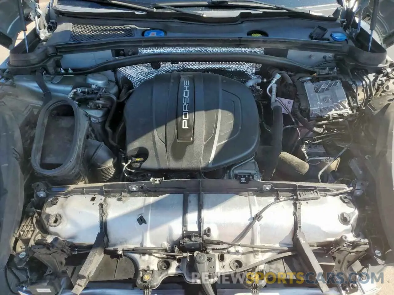 12 Photograph of a damaged car WP1AA2A53KLB08975 PORSCHE MACAN 2019