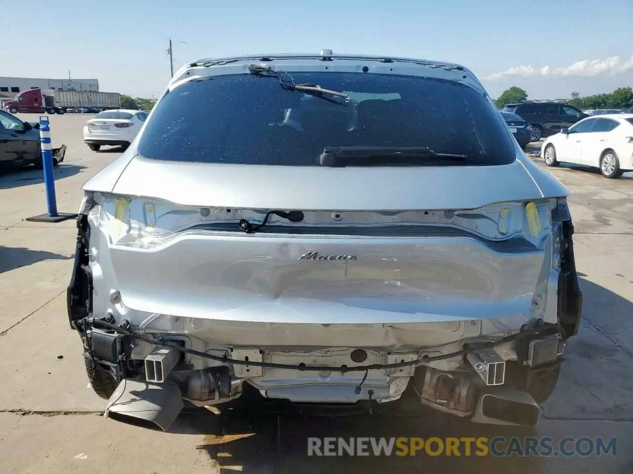 6 Photograph of a damaged car WP1AA2A53KLB08975 PORSCHE MACAN 2019