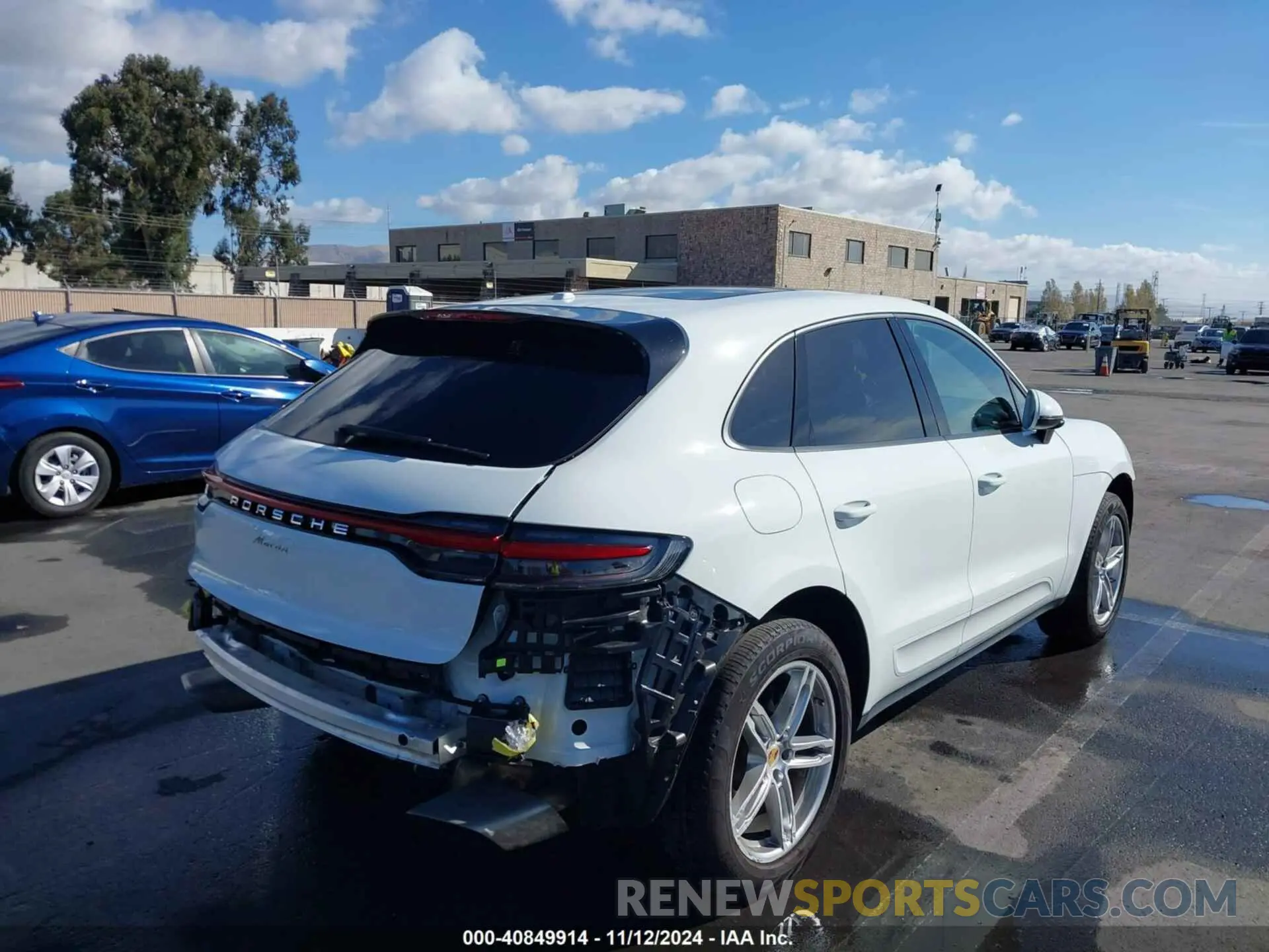 4 Photograph of a damaged car WP1AA2A54KLB01985 PORSCHE MACAN 2019