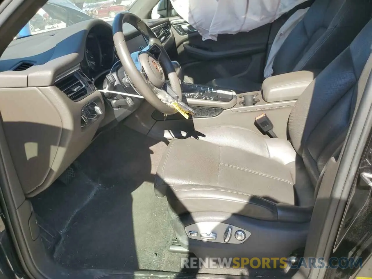 7 Photograph of a damaged car WP1AA2A54KLB09004 PORSCHE MACAN 2019