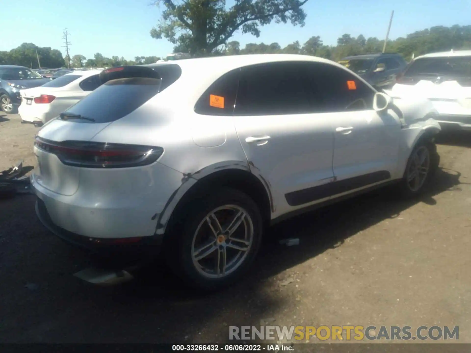 4 Photograph of a damaged car WP1AA2A55KLB06340 PORSCHE MACAN 2019