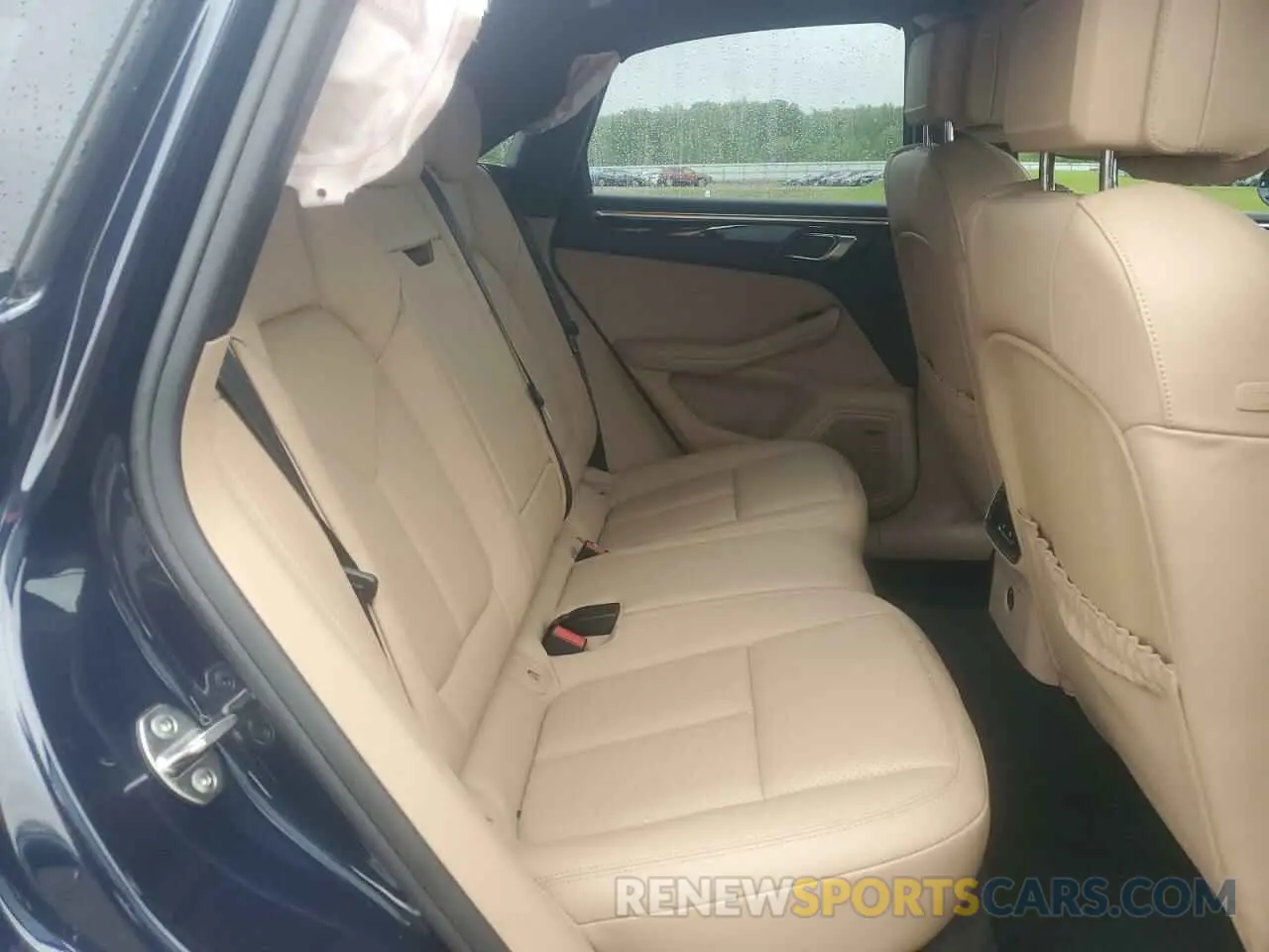 11 Photograph of a damaged car WP1AA2A55KLB09027 PORSCHE MACAN 2019