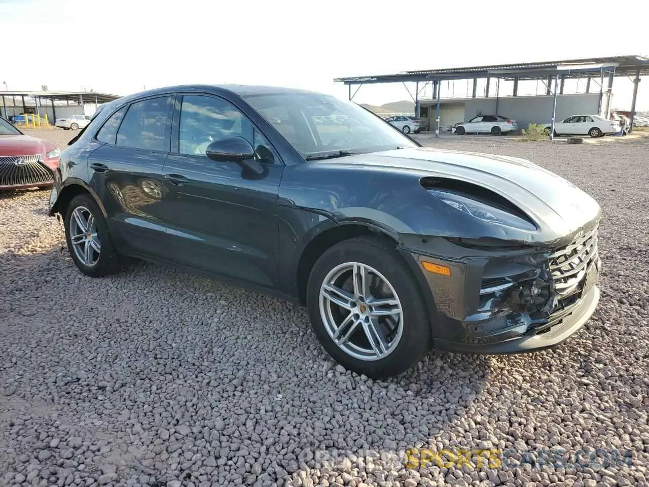 4 Photograph of a damaged car WP1AA2A56KLB00126 PORSCHE MACAN 2019
