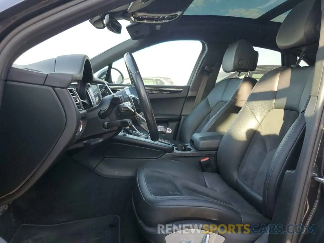 7 Photograph of a damaged car WP1AA2A56KLB00126 PORSCHE MACAN 2019