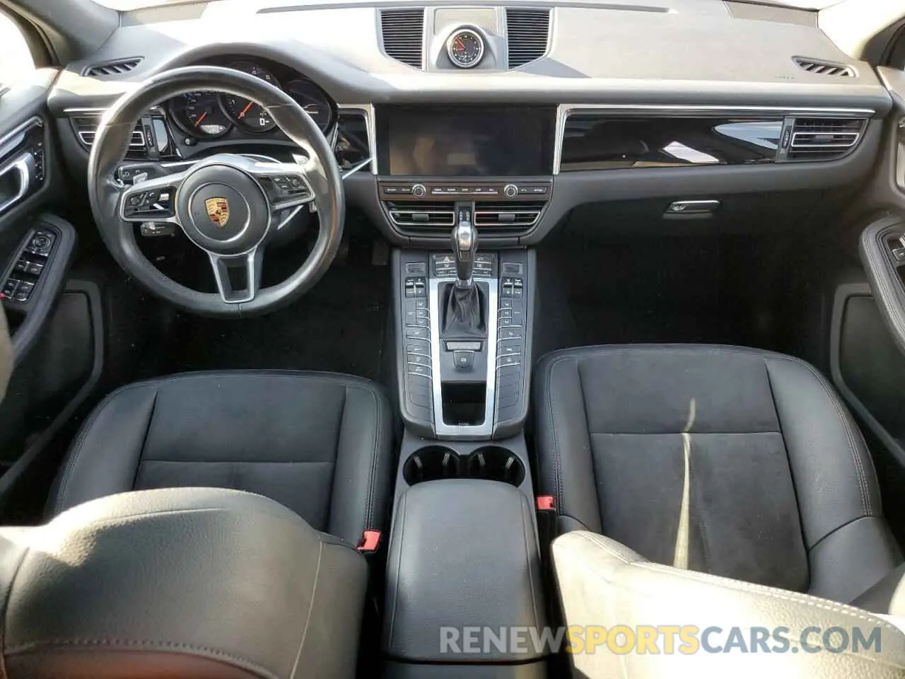 8 Photograph of a damaged car WP1AA2A56KLB00126 PORSCHE MACAN 2019