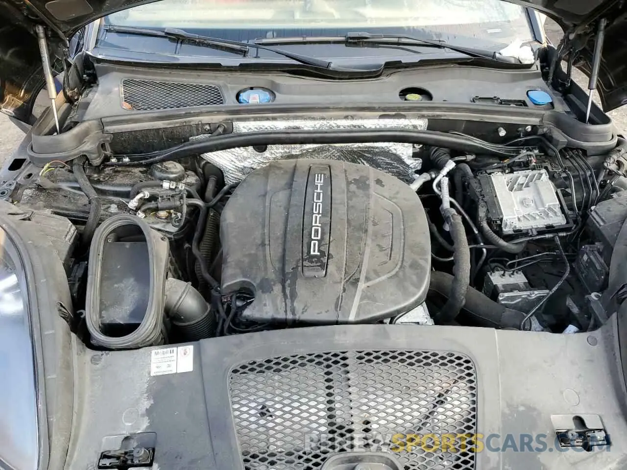 11 Photograph of a damaged car WP1AA2A56KLB04385 PORSCHE MACAN 2019