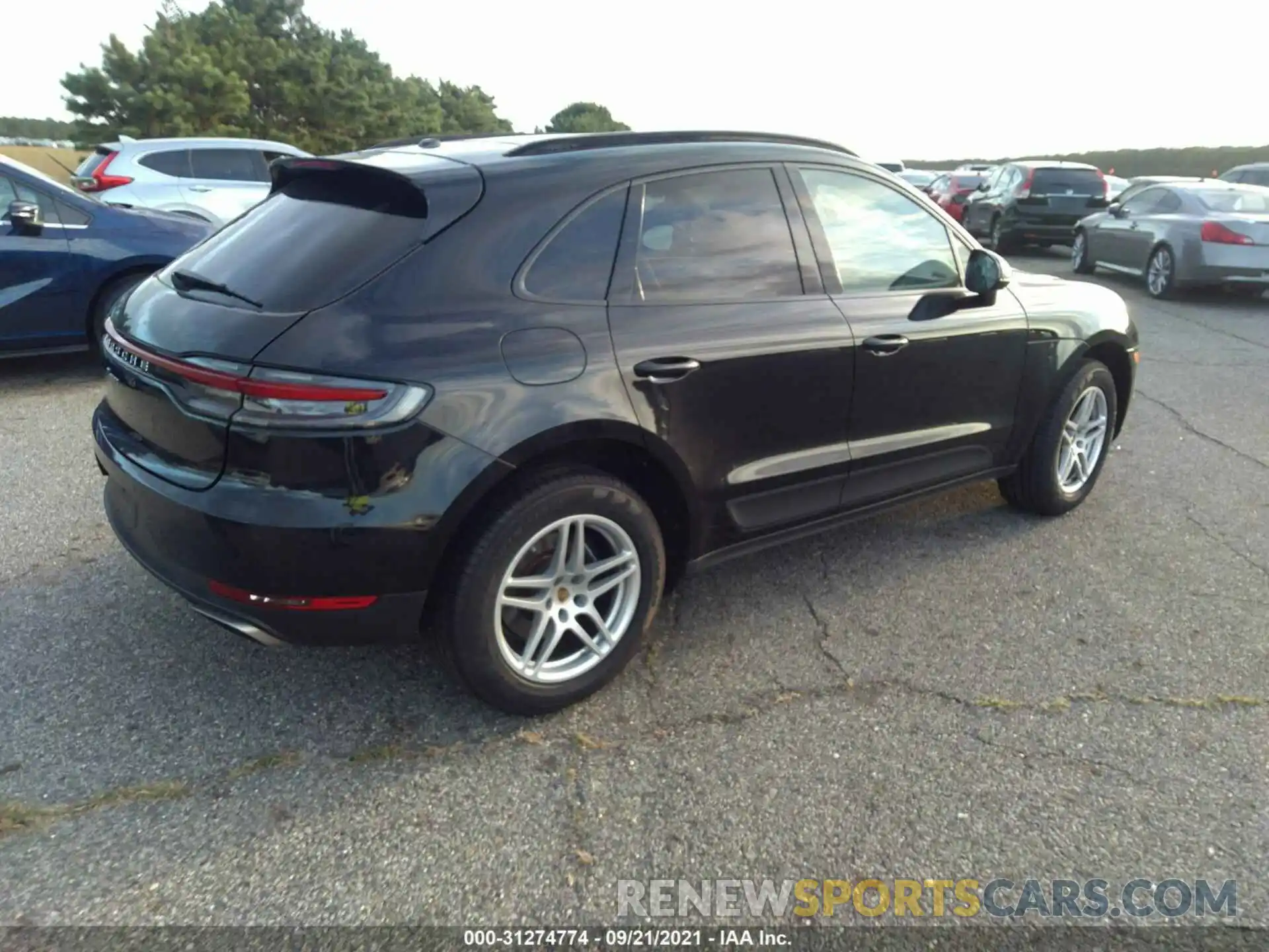 4 Photograph of a damaged car WP1AA2A56KLB07898 PORSCHE MACAN 2019