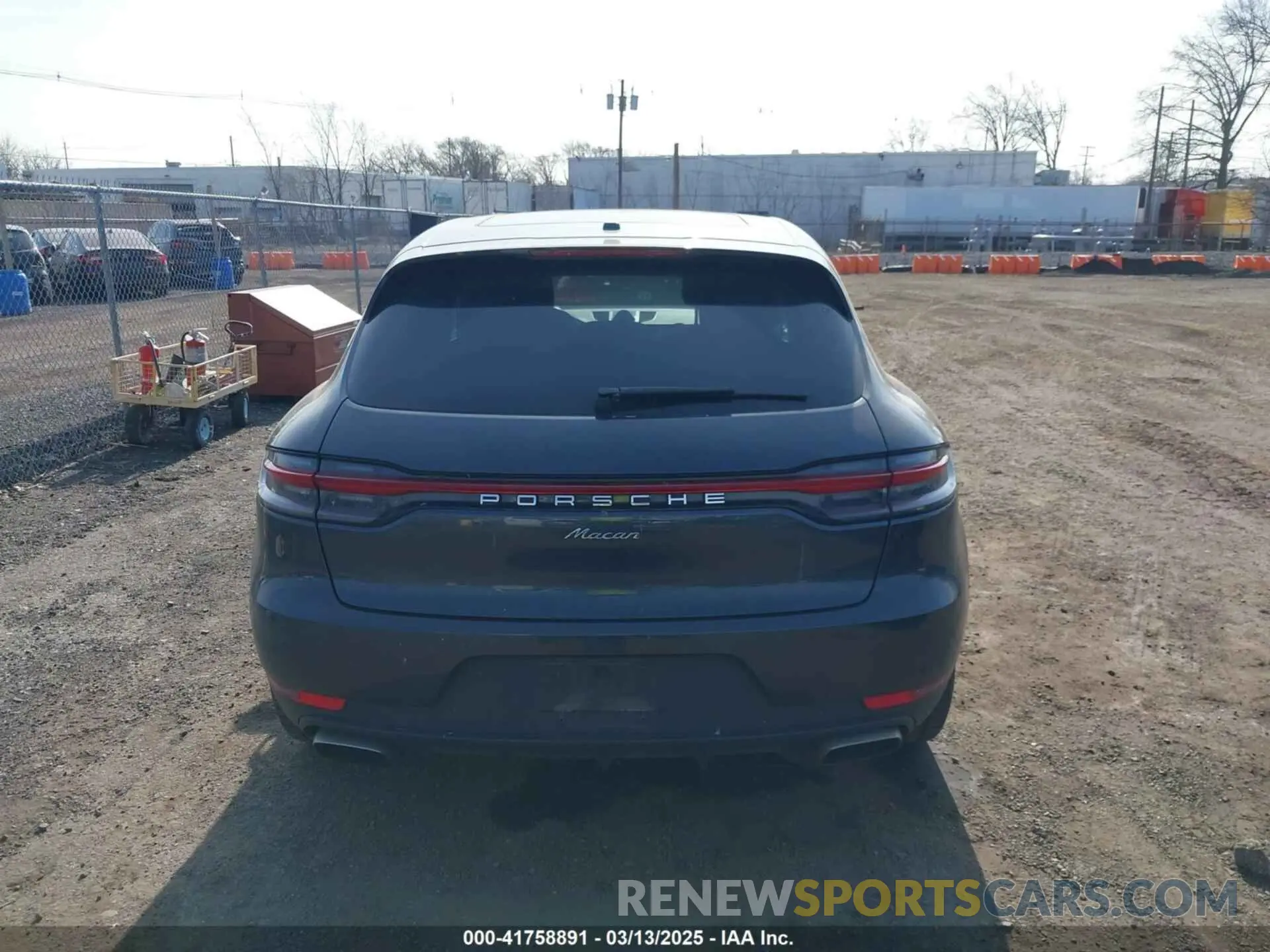 16 Photograph of a damaged car WP1AA2A56KLB08064 PORSCHE MACAN 2019
