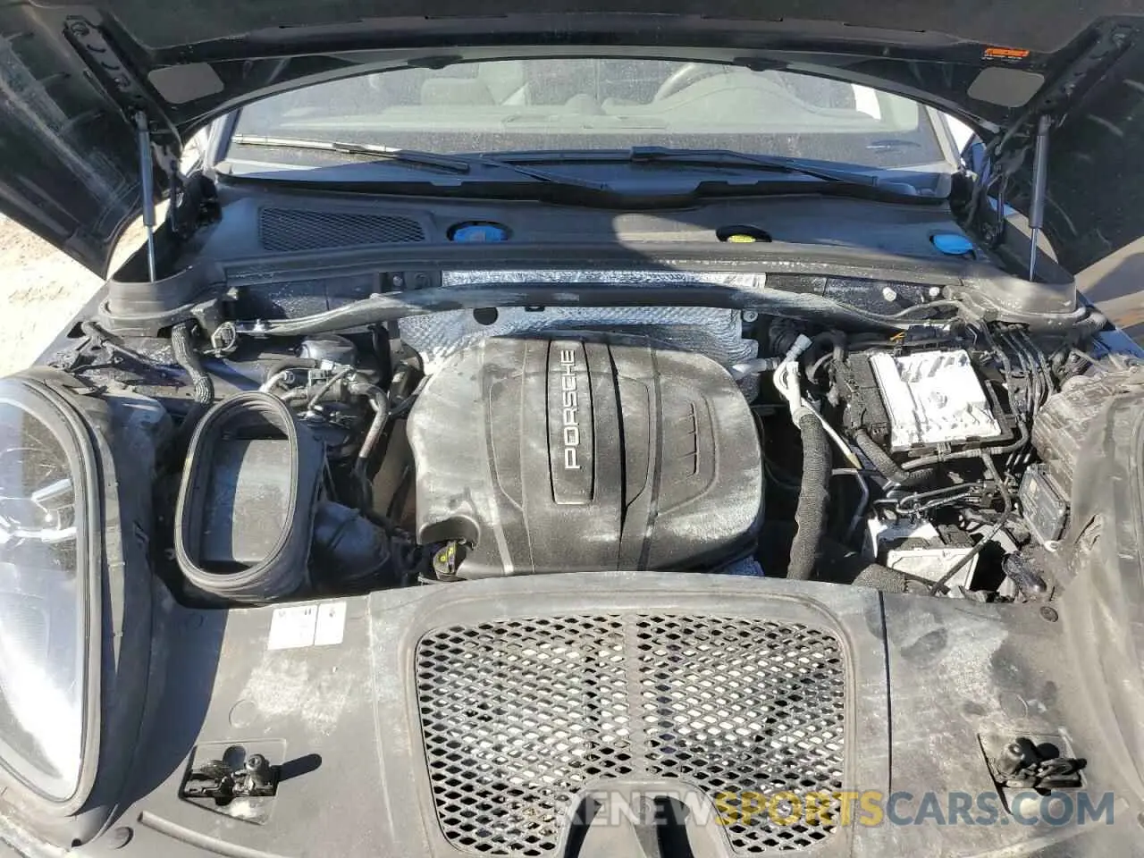 12 Photograph of a damaged car WP1AA2A57KLB07621 PORSCHE MACAN 2019