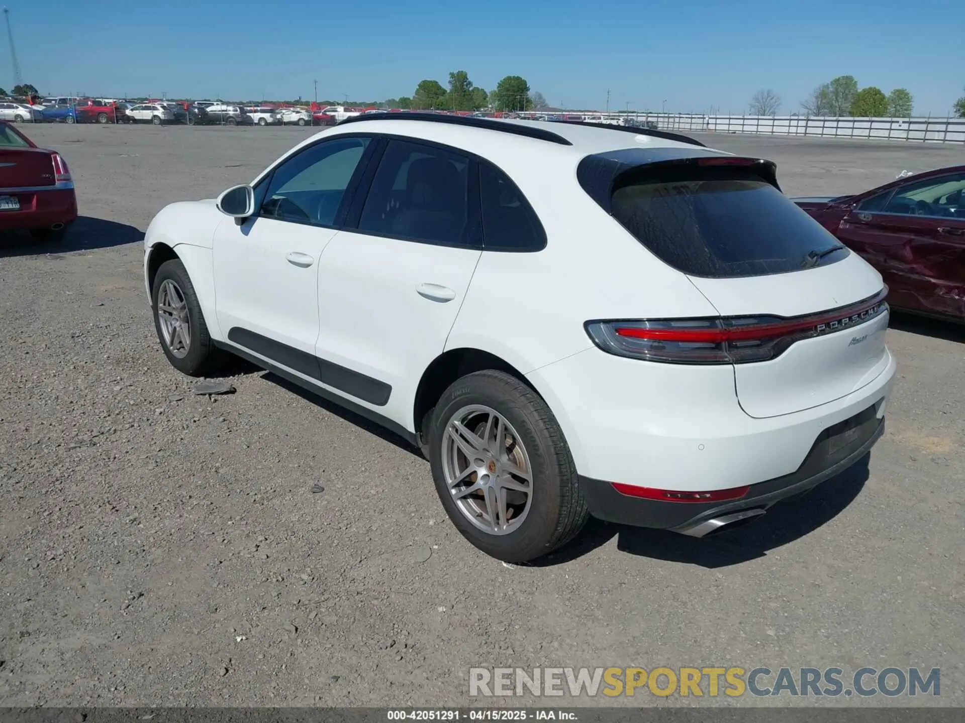 3 Photograph of a damaged car WP1AA2A57KLB08719 PORSCHE MACAN 2019