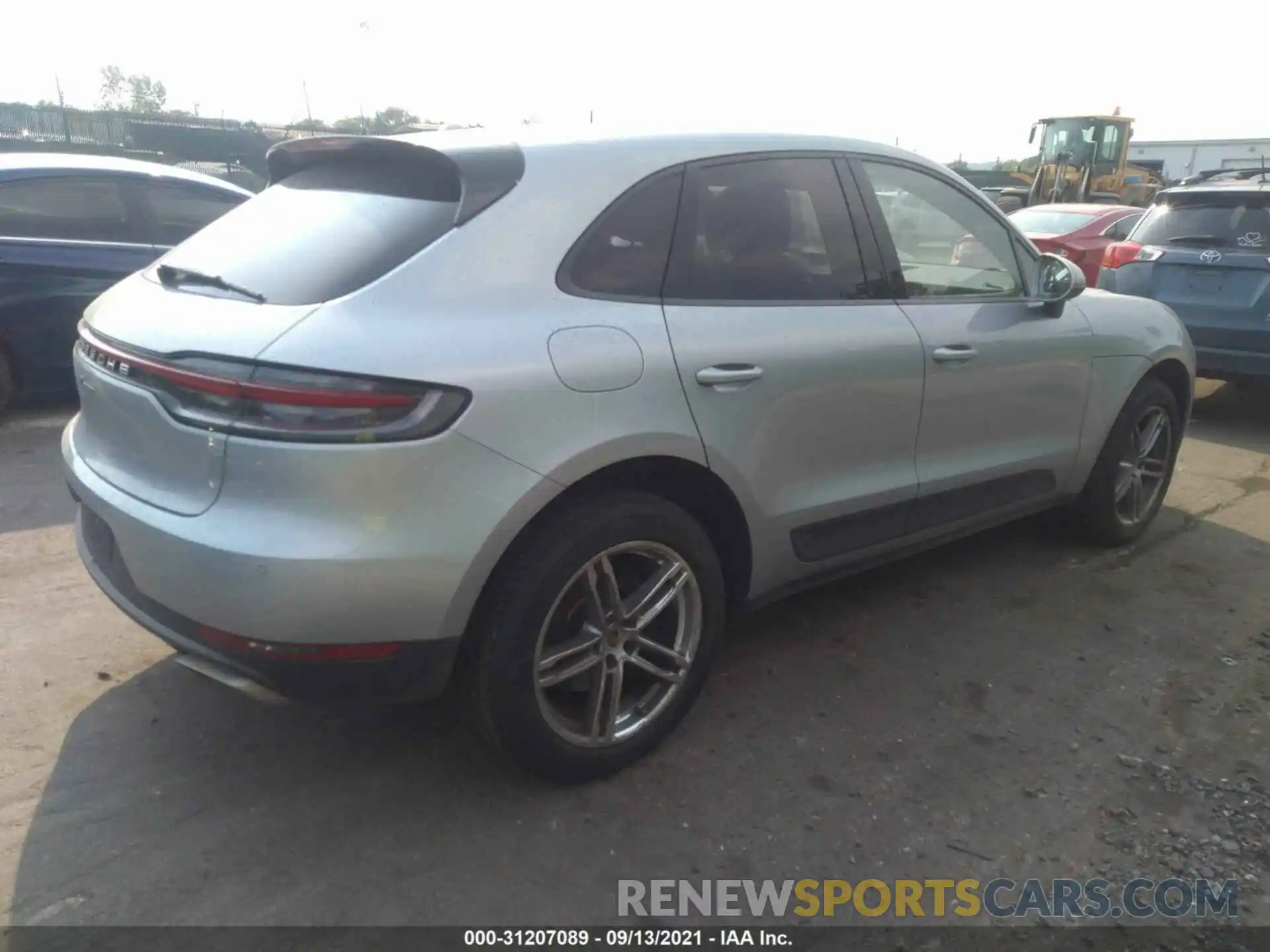 4 Photograph of a damaged car WP1AA2A58KLB01469 PORSCHE MACAN 2019