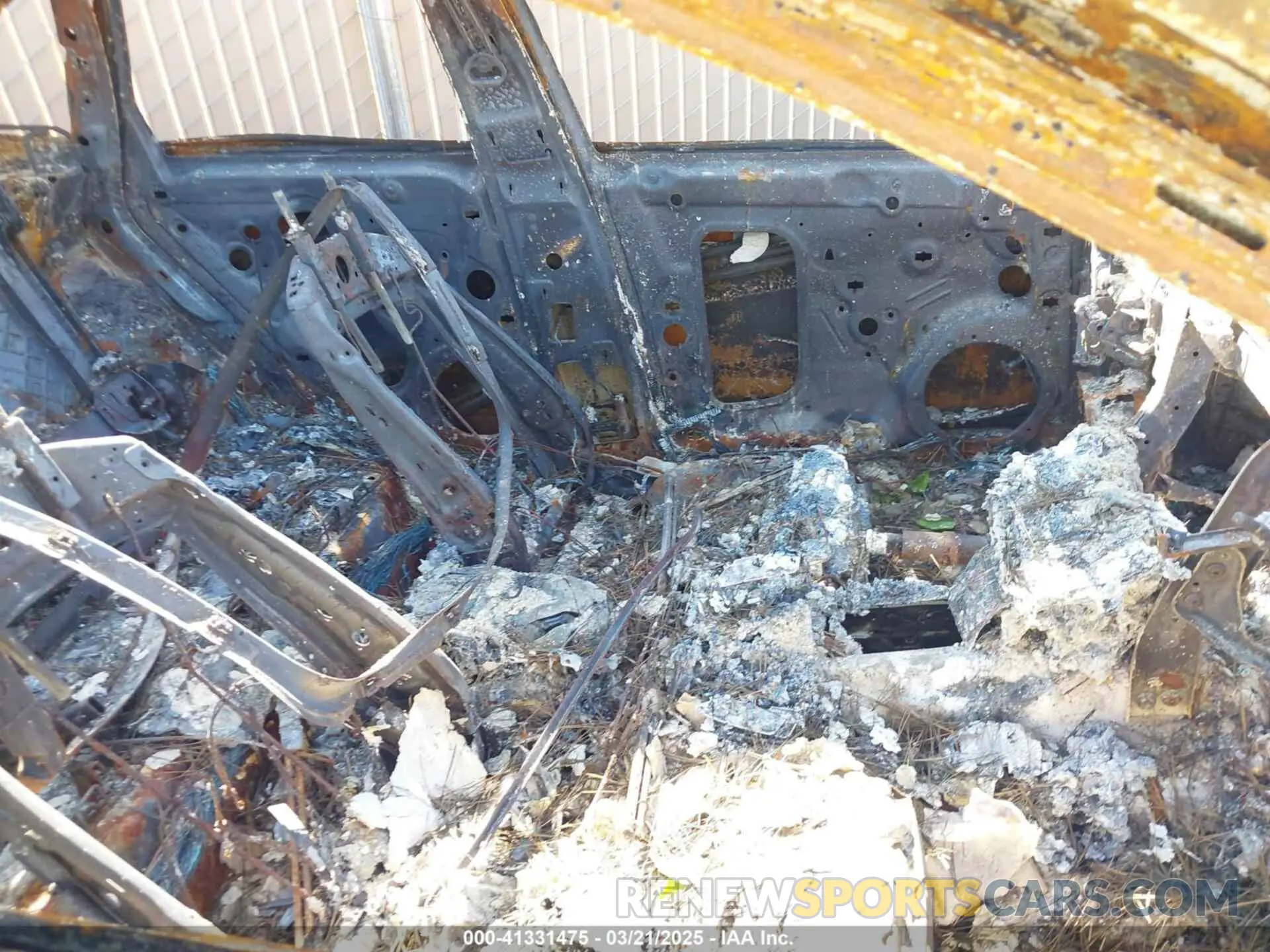 5 Photograph of a damaged car WP1AA2A58KLB05456 PORSCHE MACAN 2019