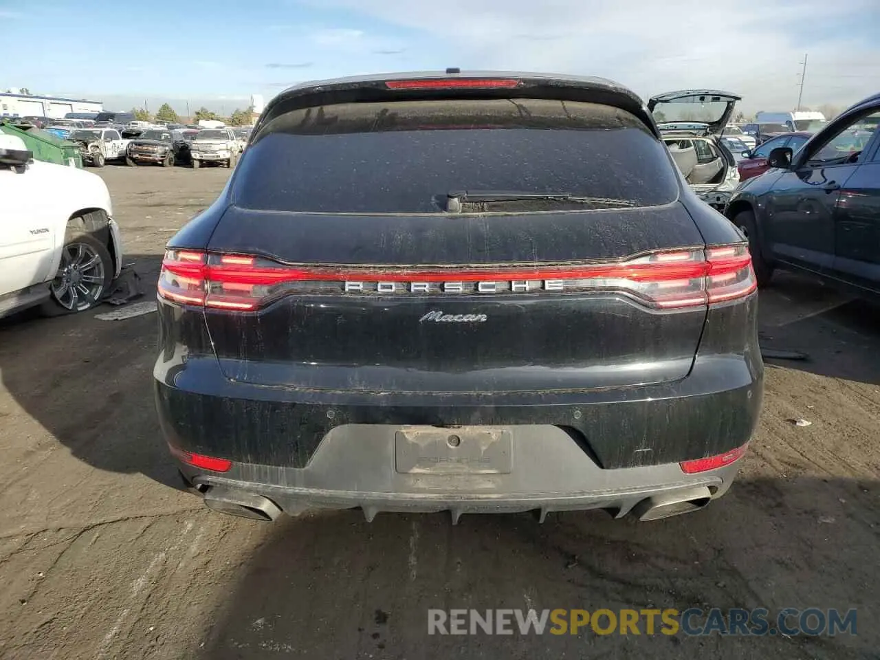 6 Photograph of a damaged car WP1AA2A58KLB06588 PORSCHE MACAN 2019