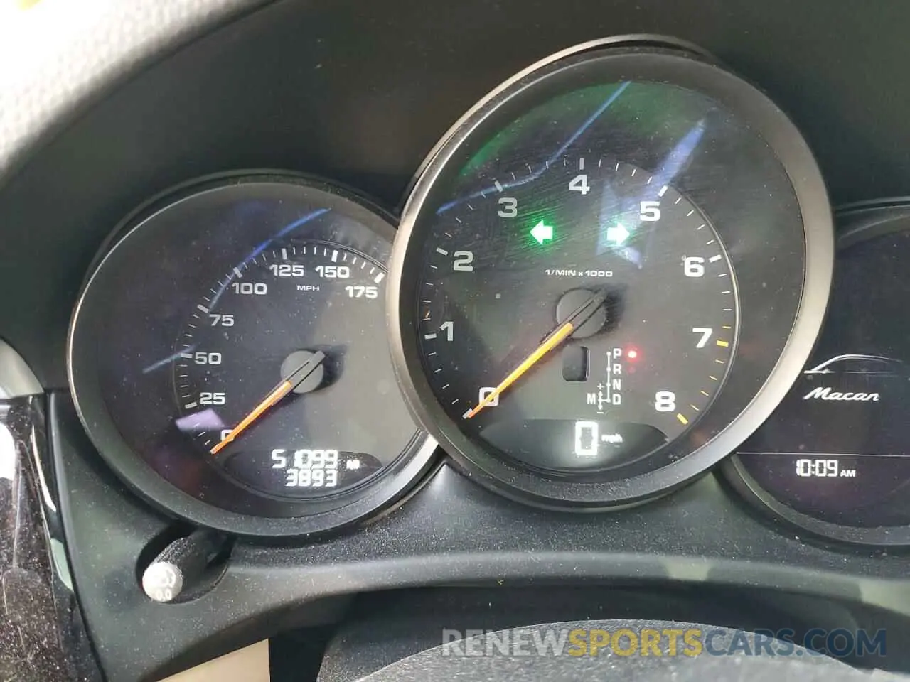 9 Photograph of a damaged car WP1AA2A58KLB06588 PORSCHE MACAN 2019