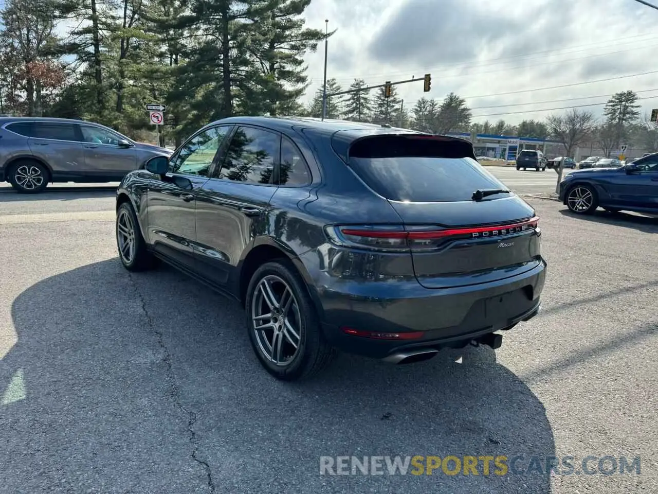 4 Photograph of a damaged car WP1AA2A59KLB05711 PORSCHE MACAN 2019