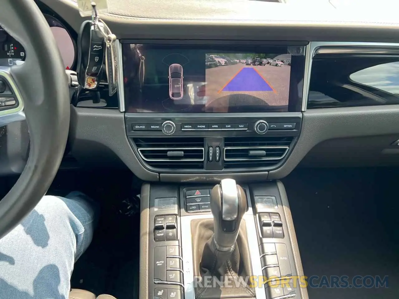 10 Photograph of a damaged car WP1AA2A59KLB09077 PORSCHE MACAN 2019