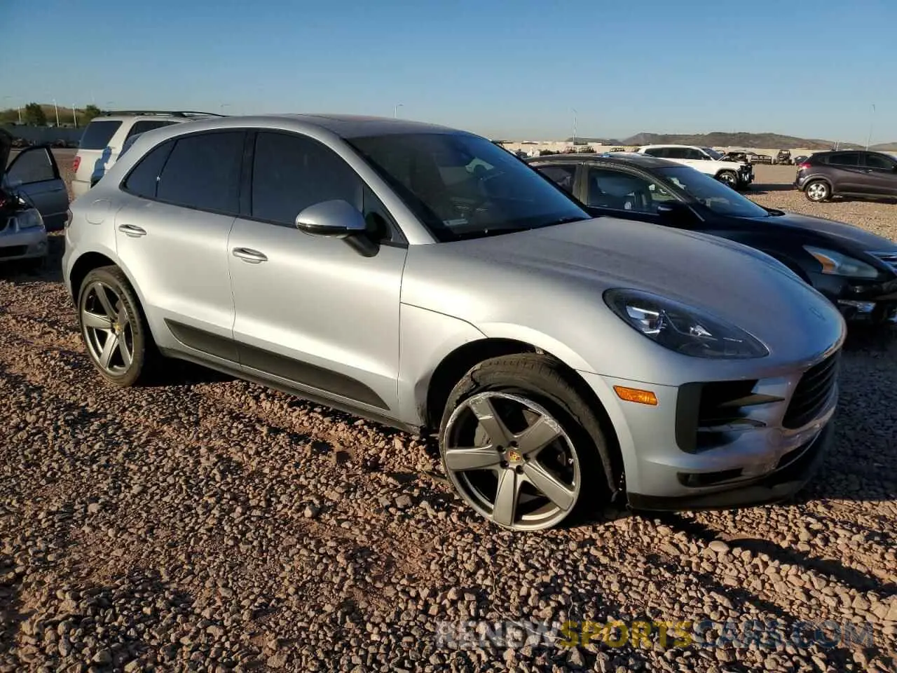 4 Photograph of a damaged car WP1AB2A53KLB30813 PORSCHE MACAN 2019