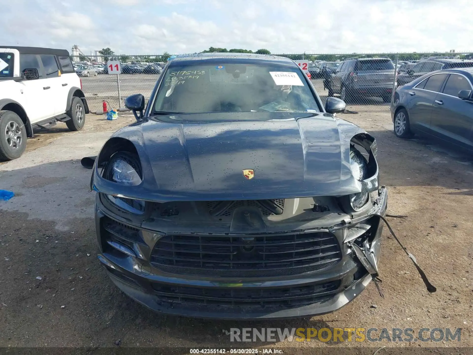 6 Photograph of a damaged car WP1AB2A53KLB31749 PORSCHE MACAN 2019