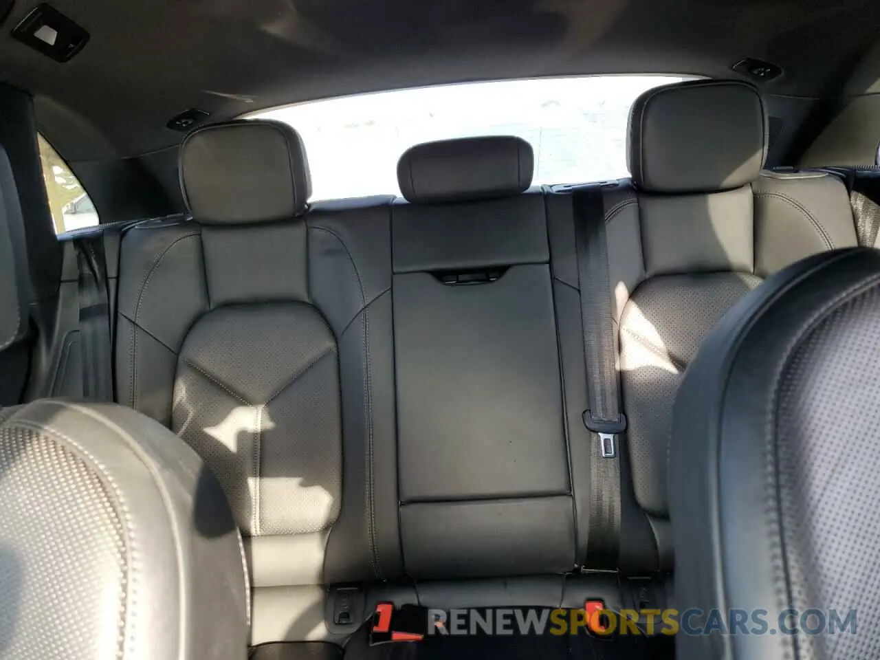 10 Photograph of a damaged car WP1AB2A55KLB32353 PORSCHE MACAN 2019