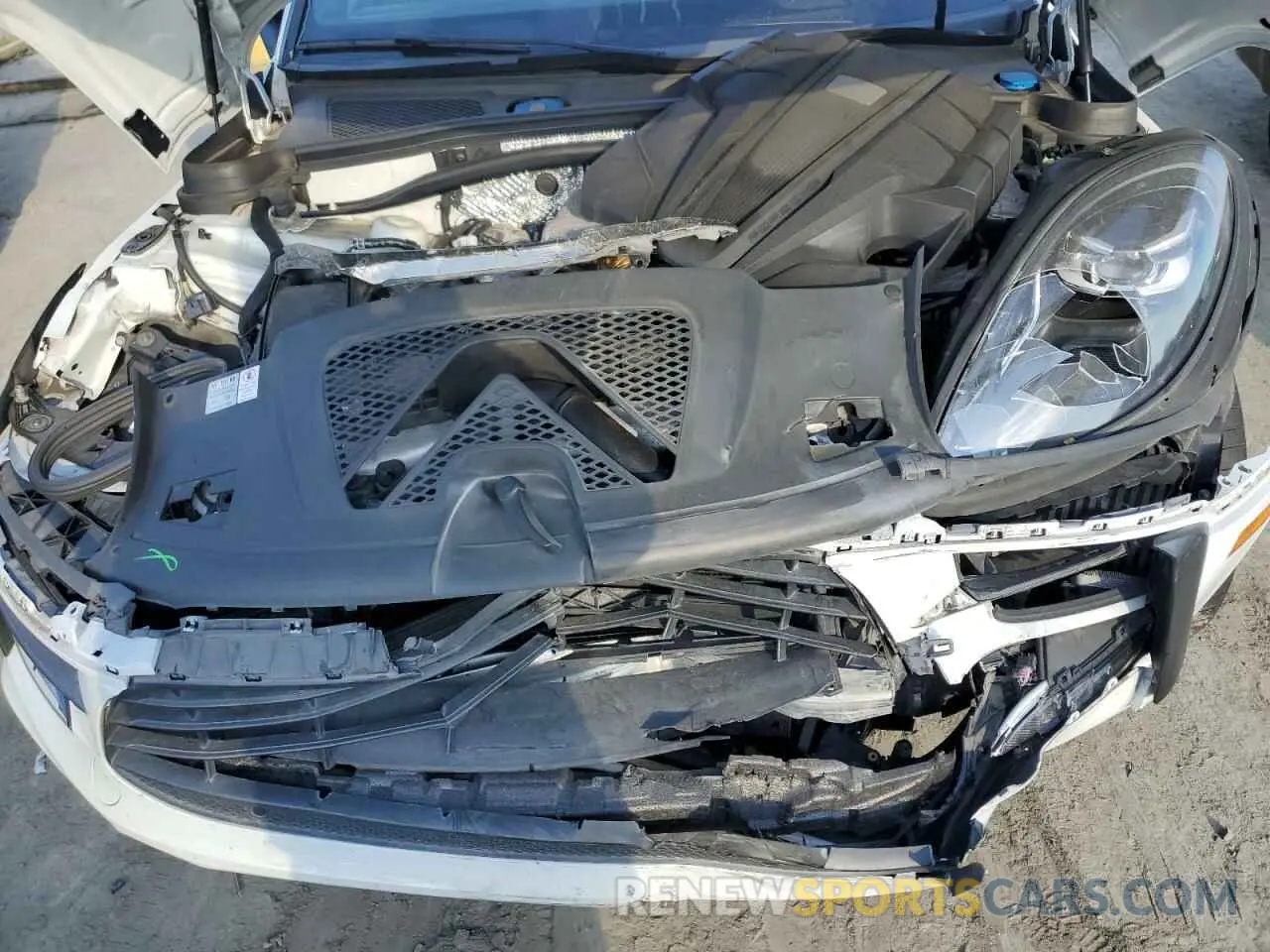 12 Photograph of a damaged car WP1AB2A55KLB32353 PORSCHE MACAN 2019