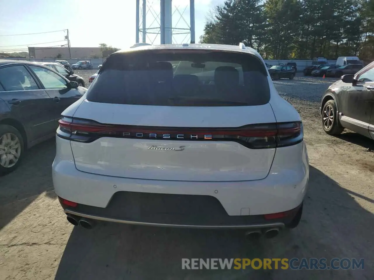 6 Photograph of a damaged car WP1AB2A55KLB32353 PORSCHE MACAN 2019