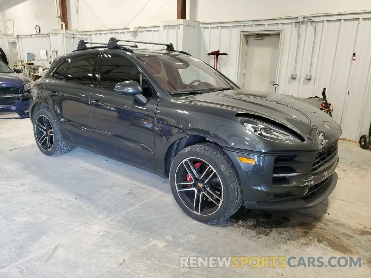 4 Photograph of a damaged car WP1AB2A59KLB30217 PORSCHE MACAN 2019