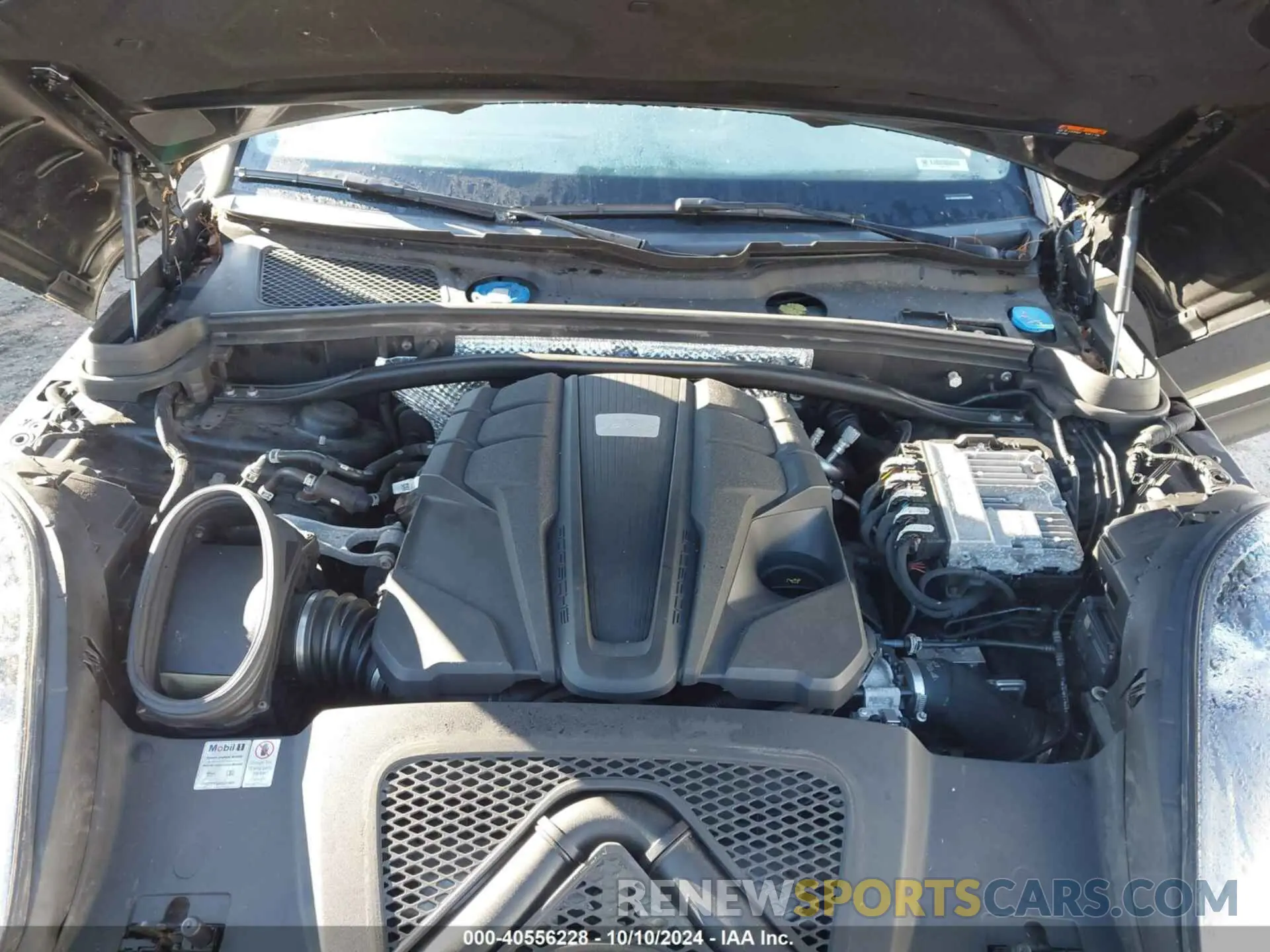 10 Photograph of a damaged car WP1AB2A59KLB30945 PORSCHE MACAN 2019