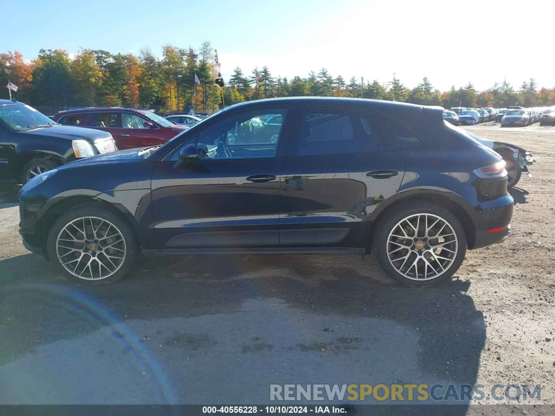 14 Photograph of a damaged car WP1AB2A59KLB30945 PORSCHE MACAN 2019