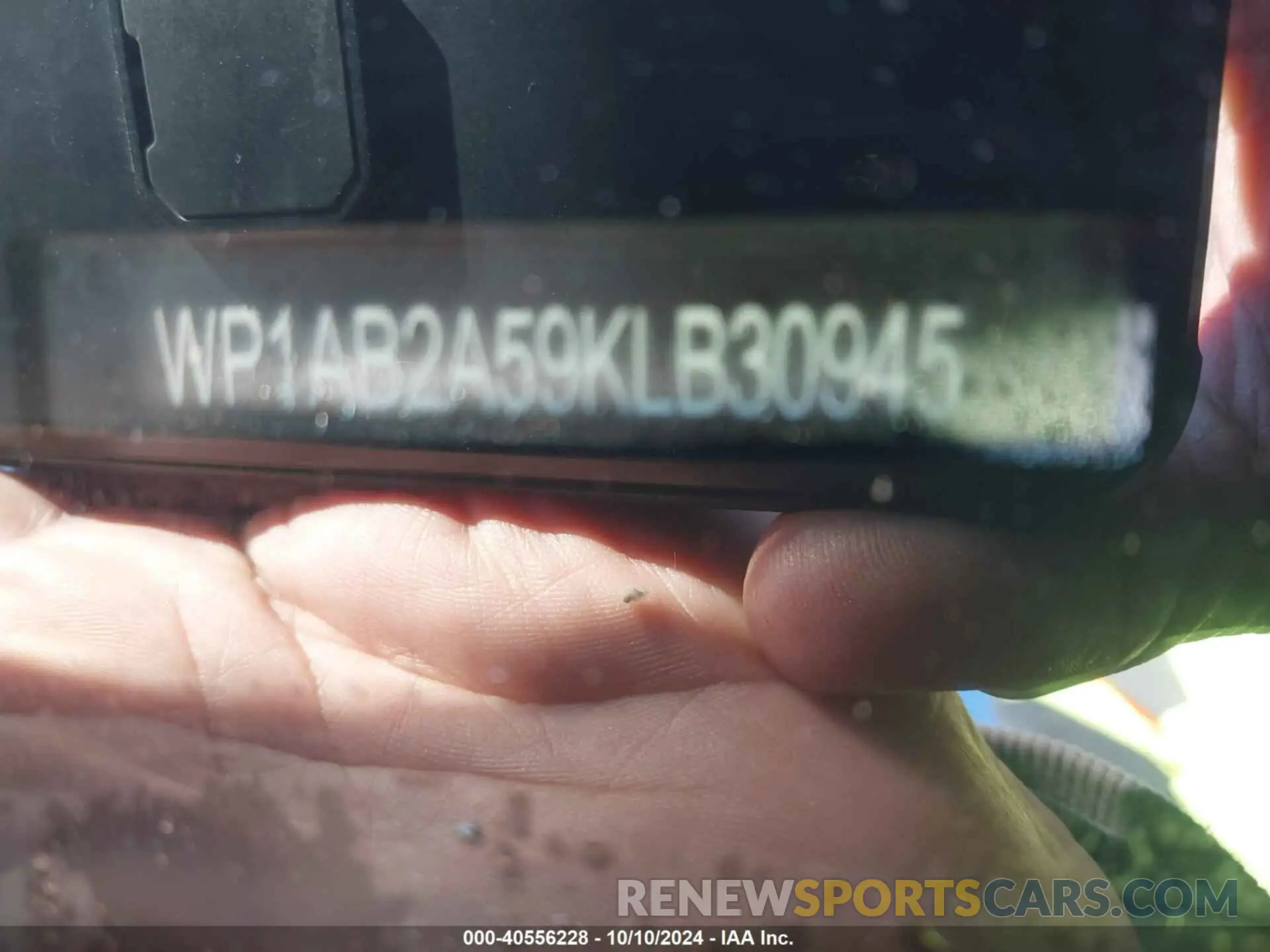 9 Photograph of a damaged car WP1AB2A59KLB30945 PORSCHE MACAN 2019
