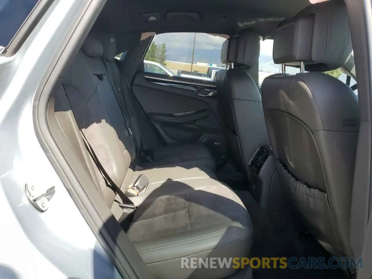 12 Photograph of a damaged car WP1AB2A59KLB31853 PORSCHE MACAN 2019
