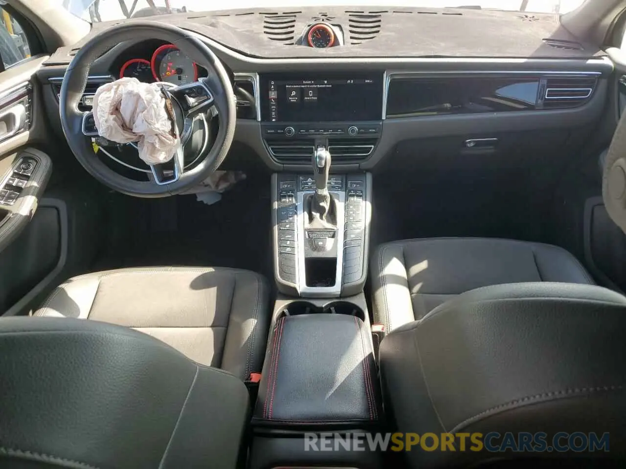 8 Photograph of a damaged car WP1AB2A59KLB31853 PORSCHE MACAN 2019