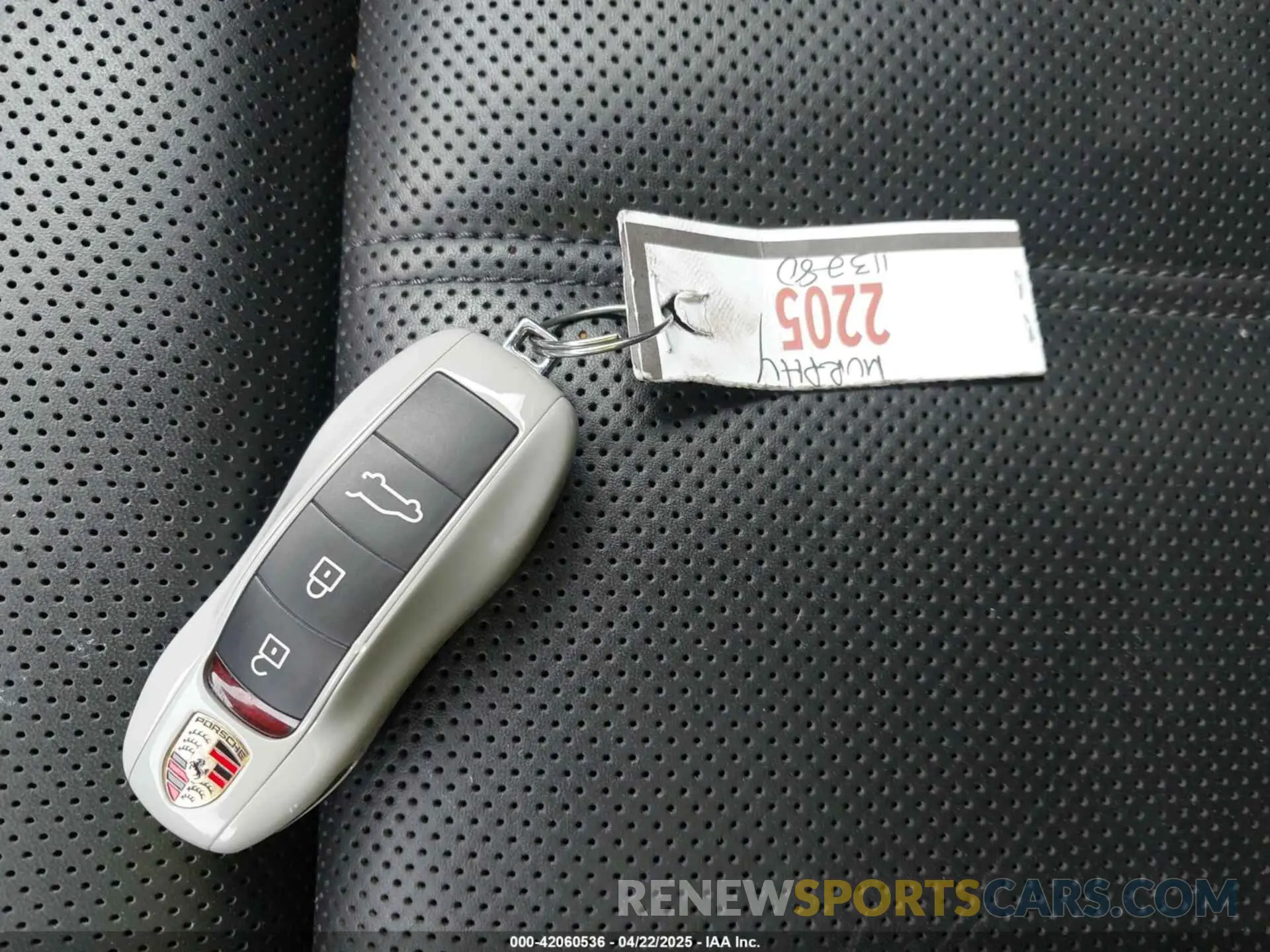 11 Photograph of a damaged car WP1AB2A5XKLB32154 PORSCHE MACAN 2019
