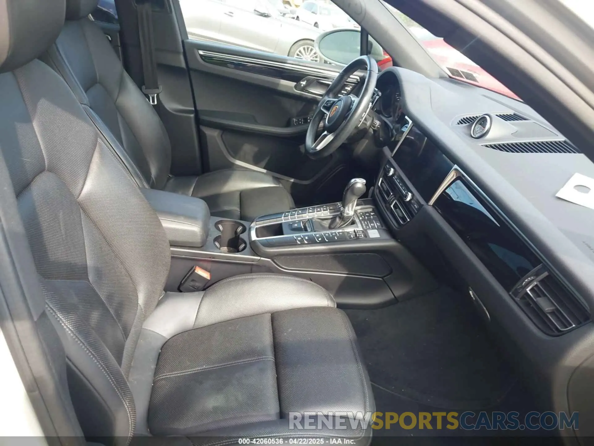 5 Photograph of a damaged car WP1AB2A5XKLB32154 PORSCHE MACAN 2019