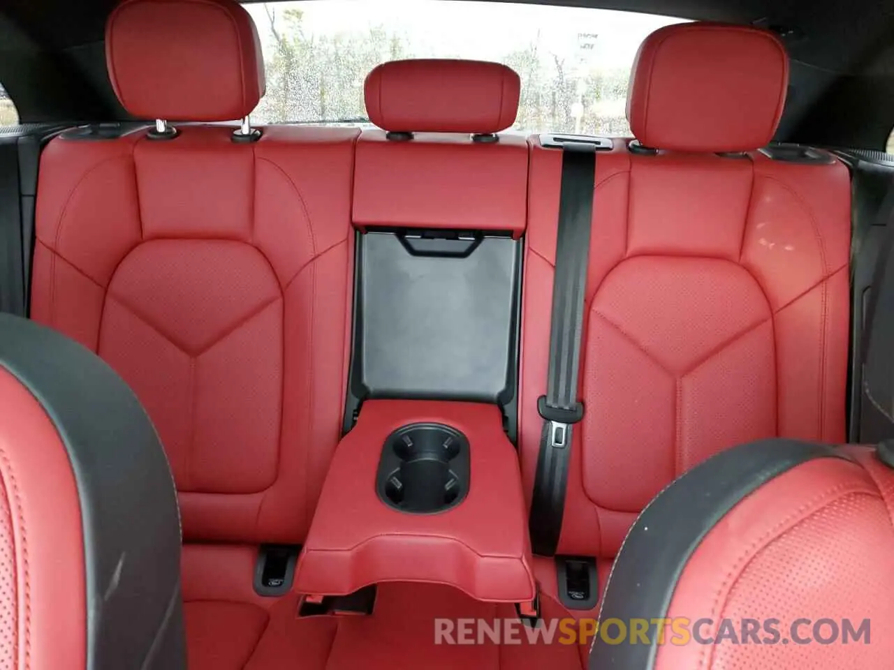 10 Photograph of a damaged car WP1AB2A5XKLB34518 PORSCHE MACAN 2019