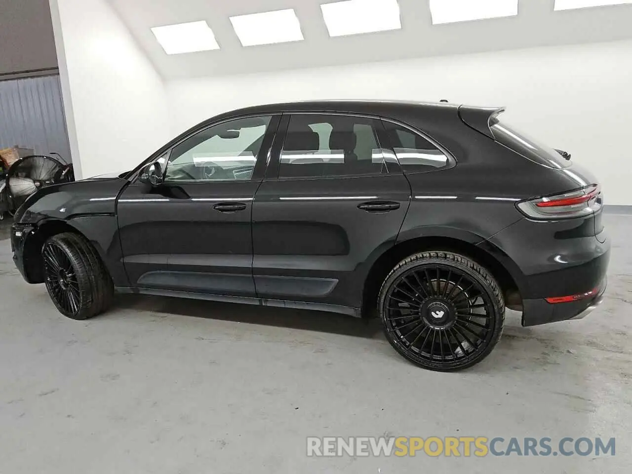 2 Photograph of a damaged car WP1AA2A50LLB03136 PORSCHE MACAN 2020