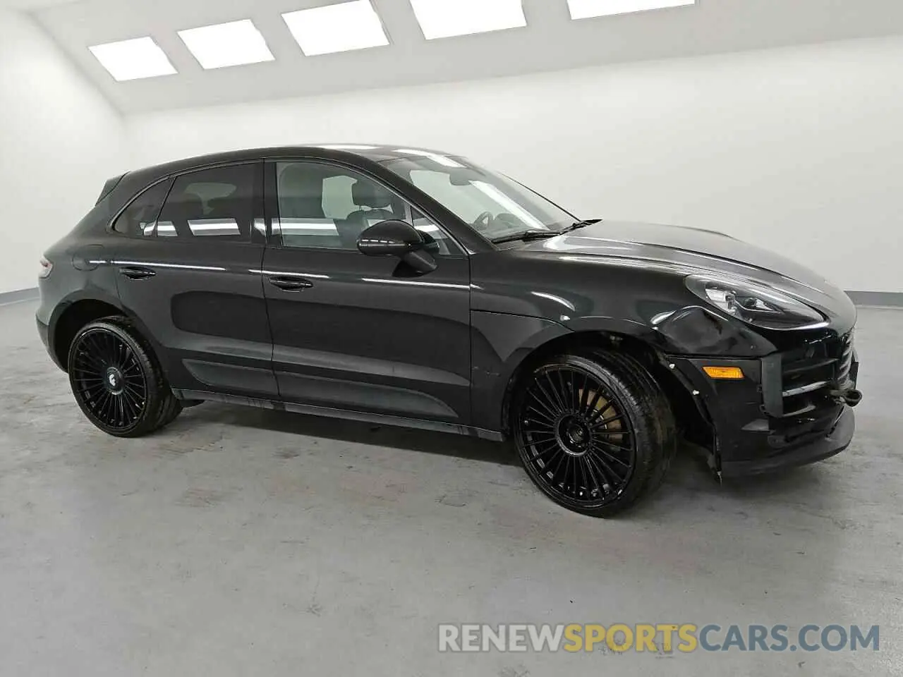 4 Photograph of a damaged car WP1AA2A50LLB03136 PORSCHE MACAN 2020