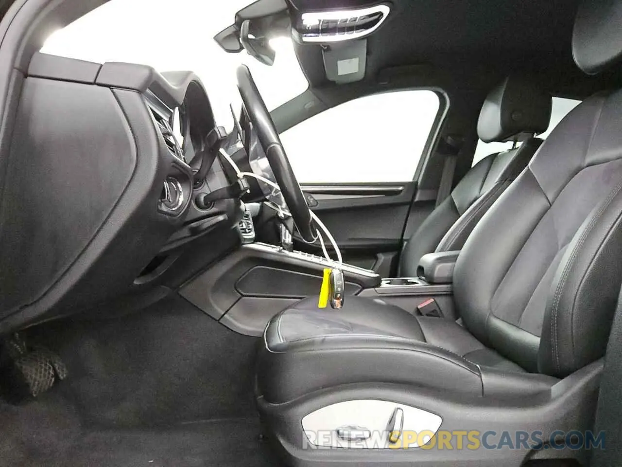 7 Photograph of a damaged car WP1AA2A50LLB03136 PORSCHE MACAN 2020