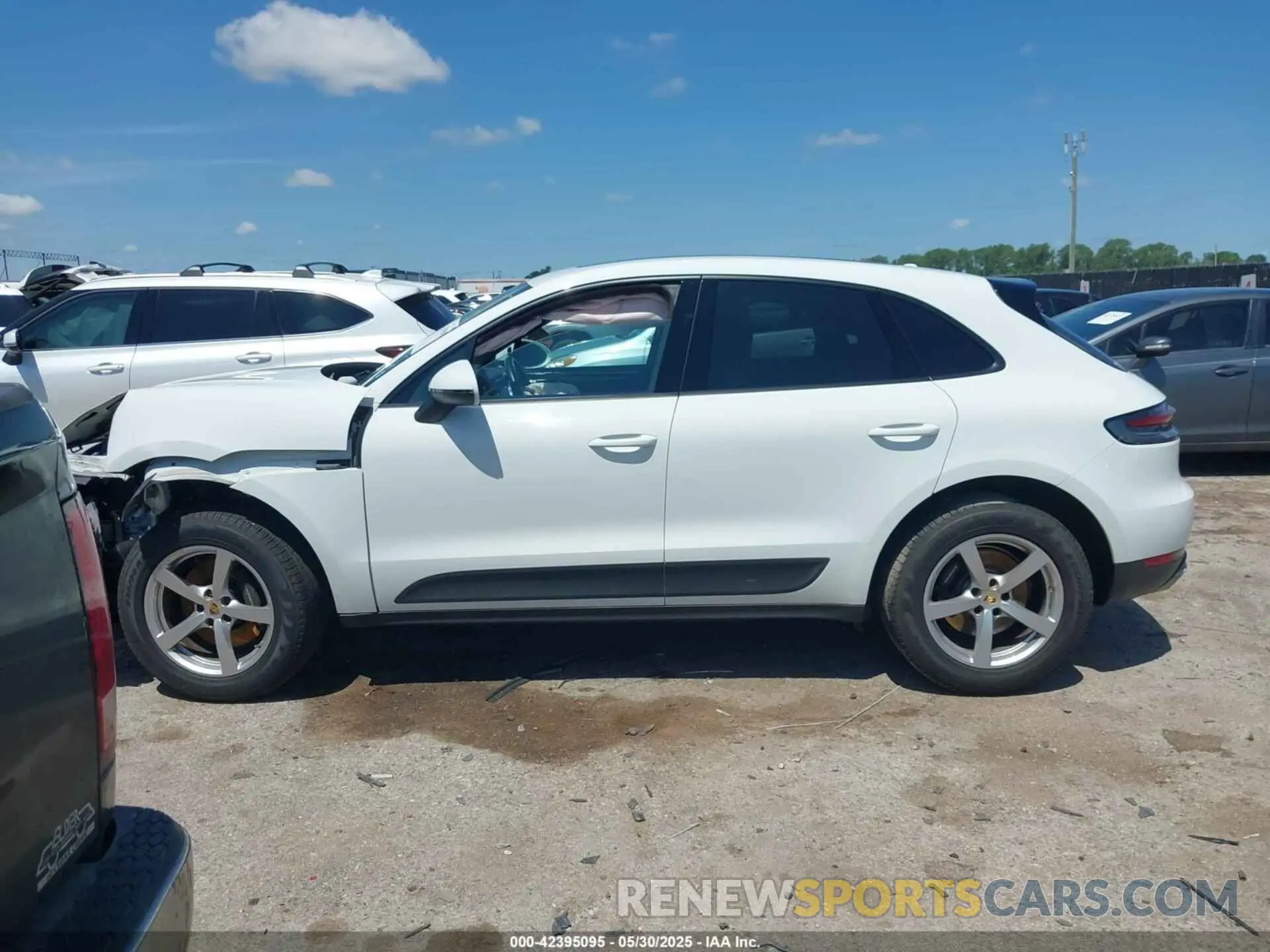 14 Photograph of a damaged car WP1AA2A51LLB08782 PORSCHE MACAN 2020