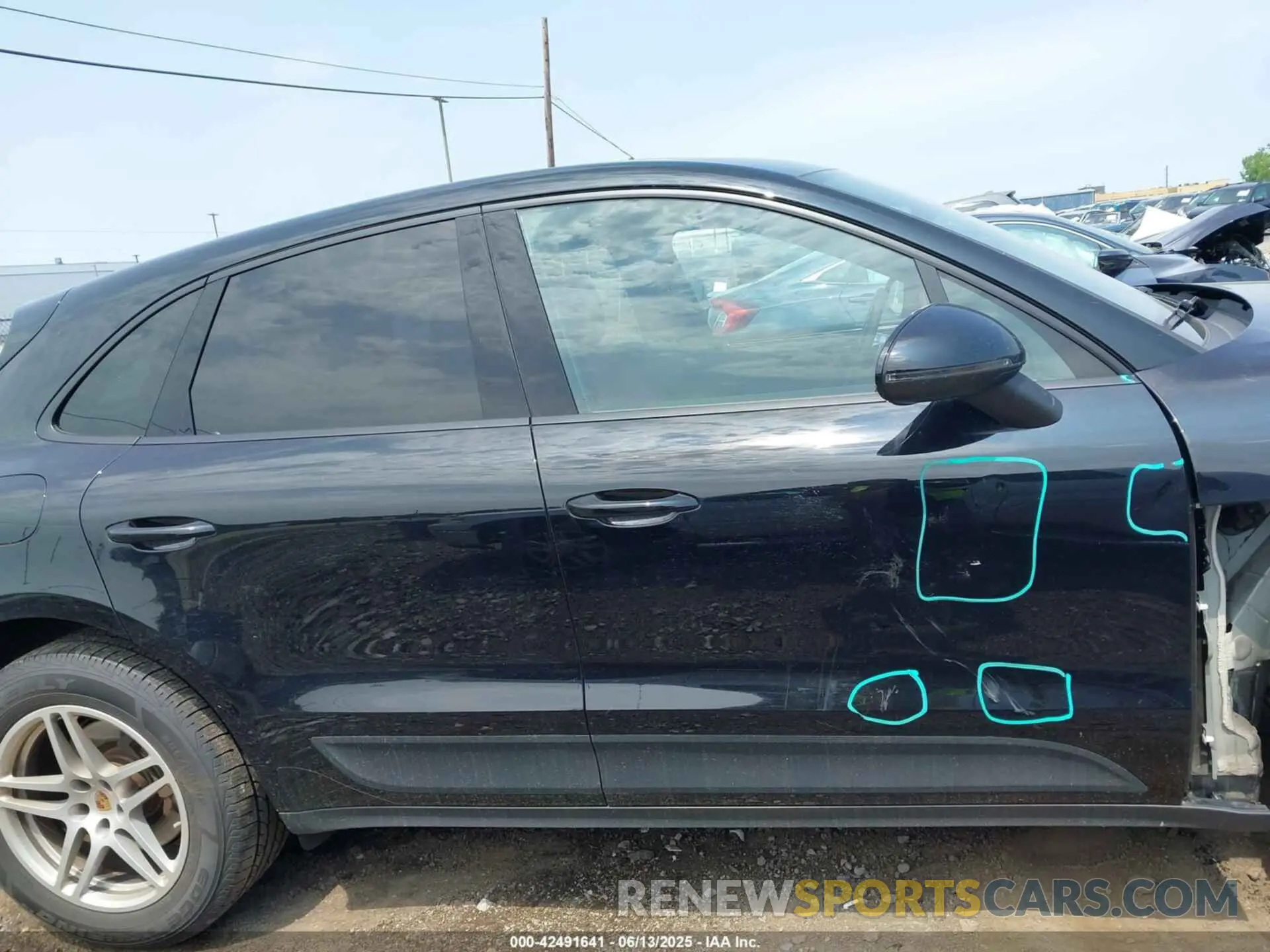 13 Photograph of a damaged car WP1AA2A51LLB10709 PORSCHE MACAN 2020
