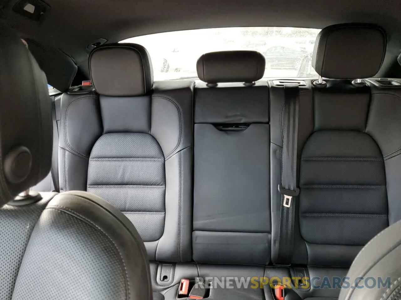 10 Photograph of a damaged car WP1AA2A51LLB15215 PORSCHE MACAN 2020