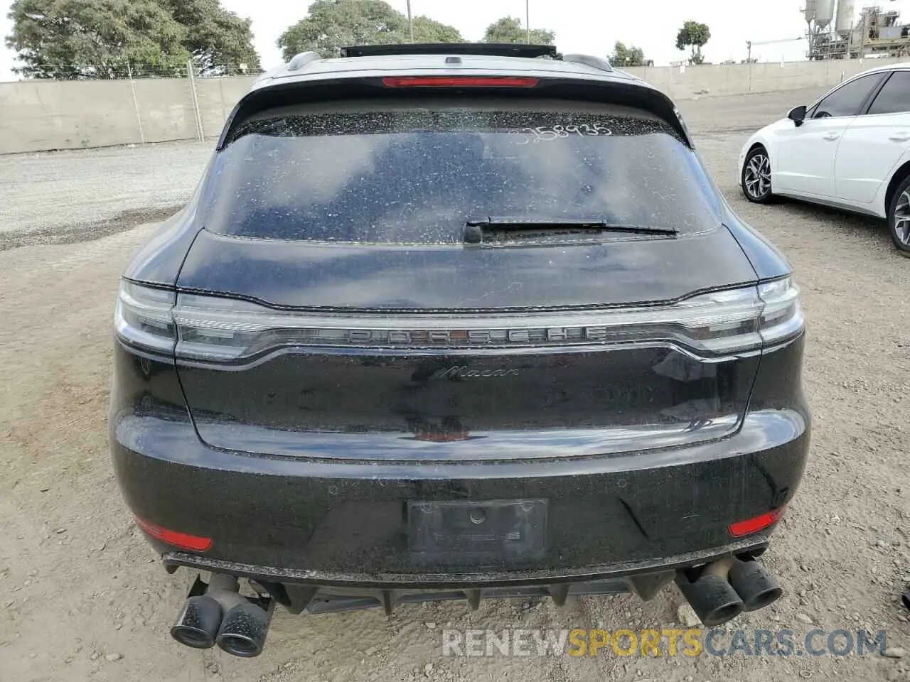 6 Photograph of a damaged car WP1AA2A51LLB15215 PORSCHE MACAN 2020