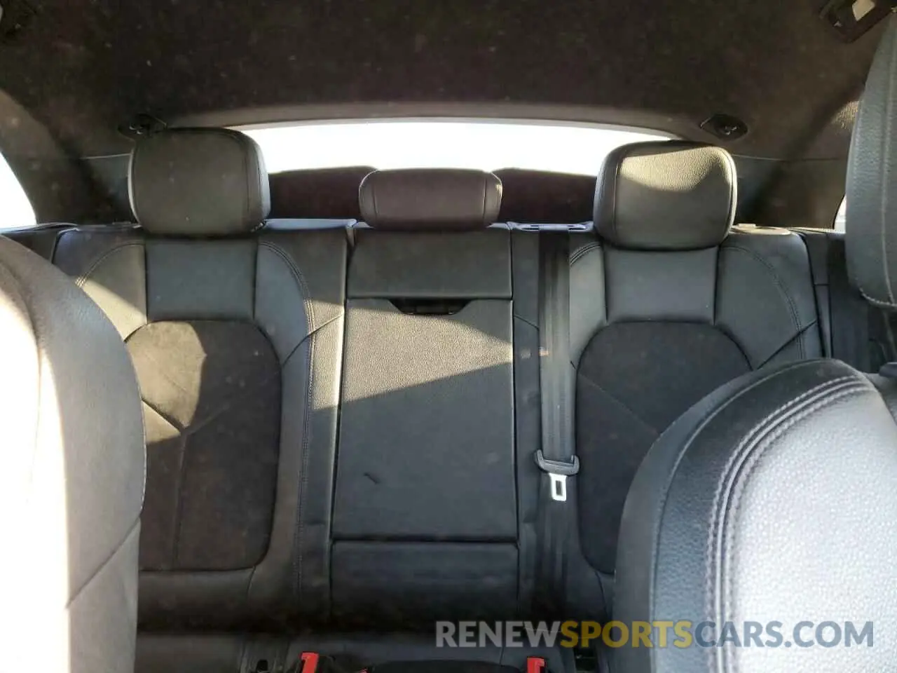 10 Photograph of a damaged car WP1AA2A52LLB05261 PORSCHE MACAN 2020