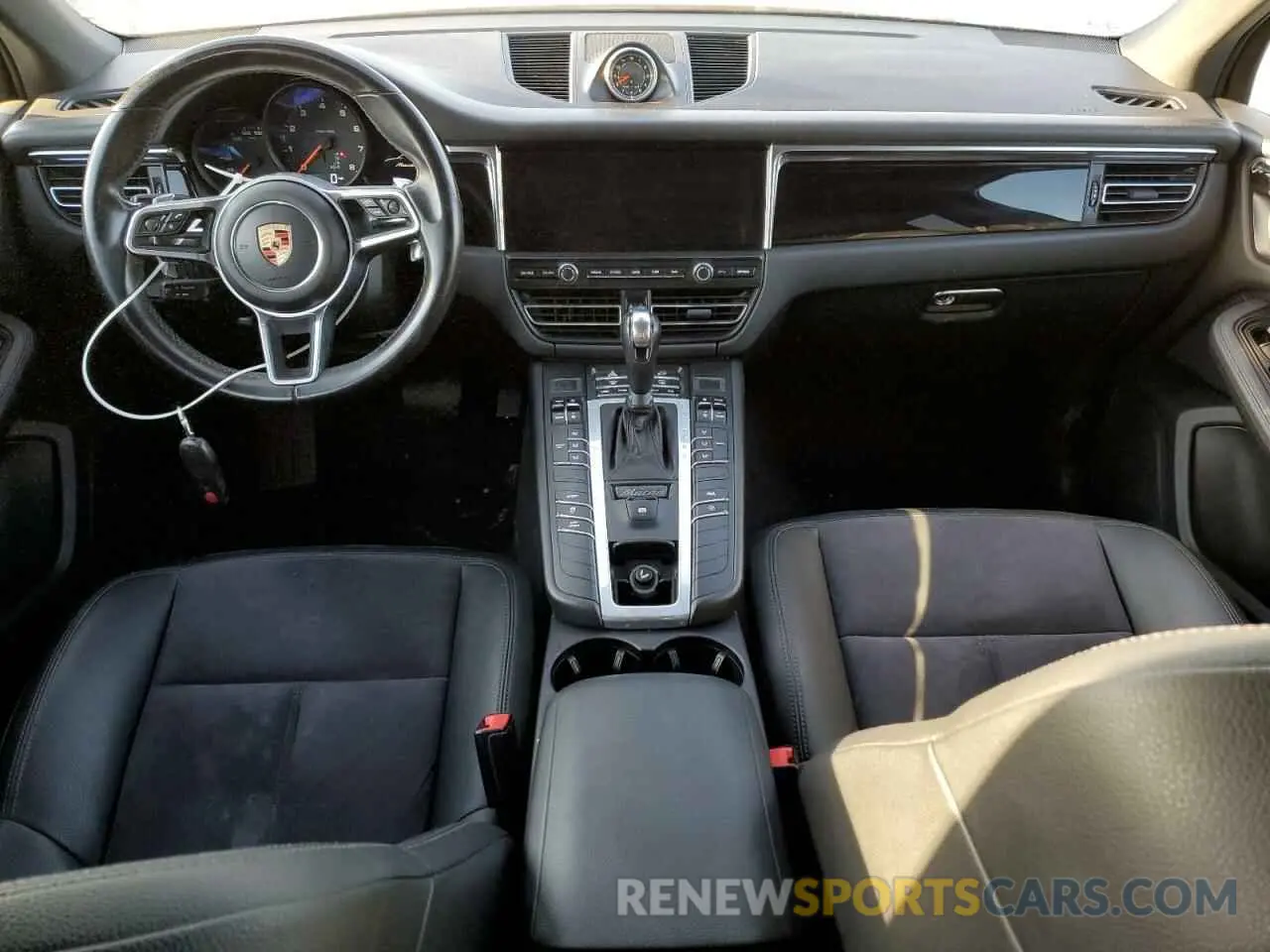 8 Photograph of a damaged car WP1AA2A52LLB05261 PORSCHE MACAN 2020